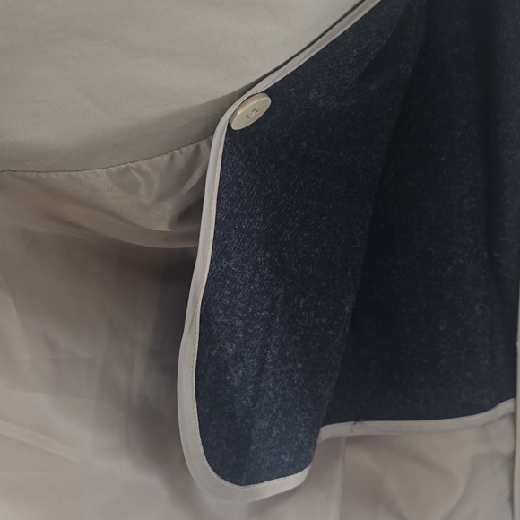 Liz Claiborne Double-Breasted Beige Trench Coat with Belt - Picture 4 of 8